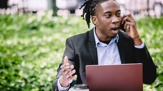 work business argue How to cope when you work with someone you dislike